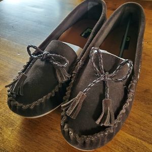 Brown Suede Women's Moccasins with Tassel Bow
